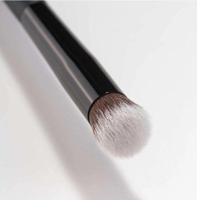 Пензлик для консилера Artdeco Concealer & Camouflage Brush Premium Quality (60310) MC-УН000010642 фото