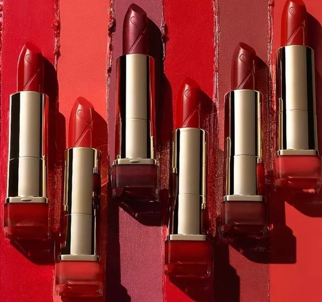 Max factor colour elixir moisture lipstick зволожувальна помада для губ 070 MC-00621 фото