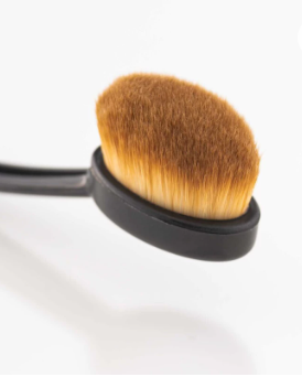 Маленький пензлик овальної форми Artdeco Small Oval Brush Premium Quality MC-УН000029783 фото